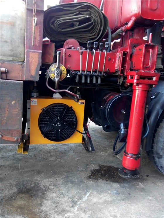 吊車液壓風(fēng)冷卻器