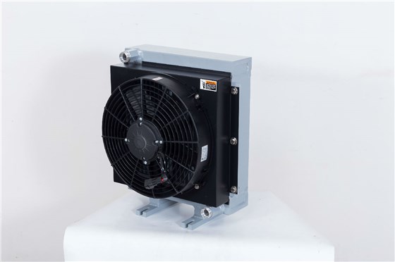 油冷卻器產(chǎn)品展示