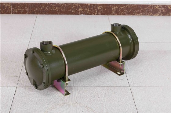 油冷卻器產(chǎn)品圖片