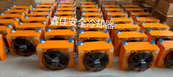 海上起重機(jī)<font color='red'>換熱器</font>注意事項(xiàng)