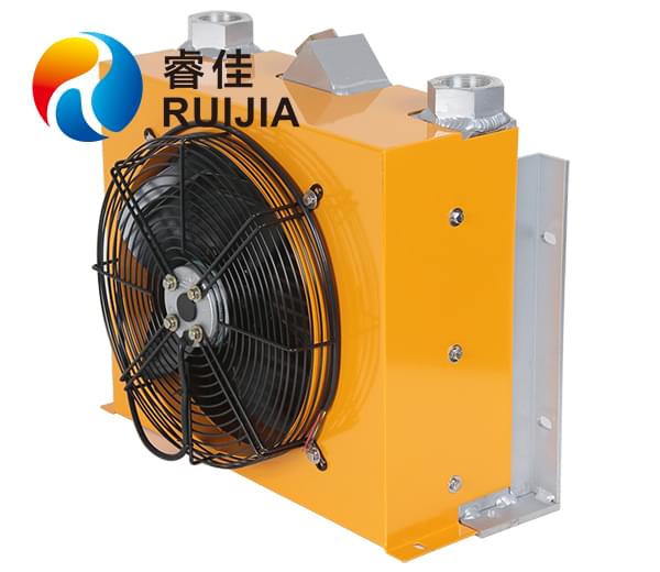 風冷卻器中——有一個“冷卻衛(wèi)士”叫做：睿佳機械